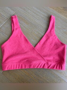 Beyond Yoga Crossover Criss Cross Sports Bra — Size Medium
